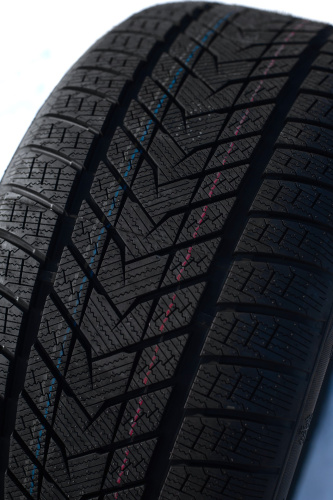 фото протектора и шины WINTERHAWKE II Шина ZMAX WINTERHAWKE II 315/40 R21 115H