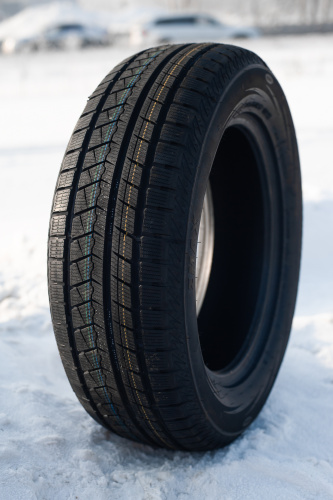 фото протектора и шины ICEPIONEER 868 Шина ZMAX ICEPIONEER 868 175/70 R14 88T