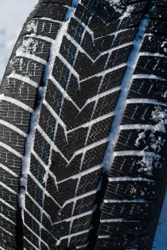 фото протектора и шины WINTERHAWKE II Шина ZMAX WINTERHAWKE II 275/40 R21 107H